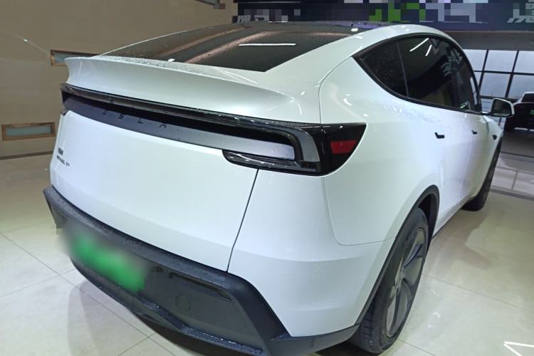 Used Tesla Model Y 2025 Long-Range All-Wheel-Drive Version Rear Right 45 Deg