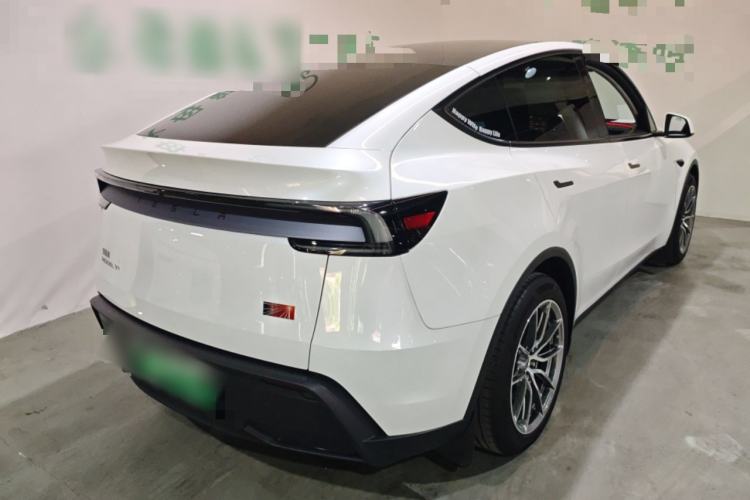 Used Tesla Model Y 2025 Long-Range All-Wheel-Drive Version Rear Right 45 Deg
