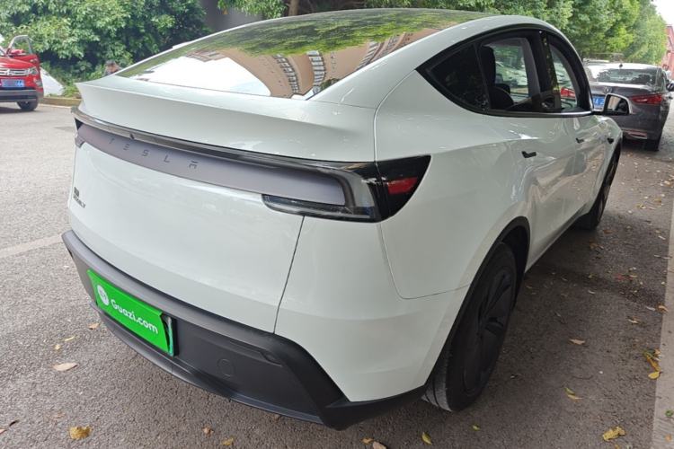 Used Tesla Model Y 2025 Rear-Wheel-Drive Version Rear Right 45 Deg