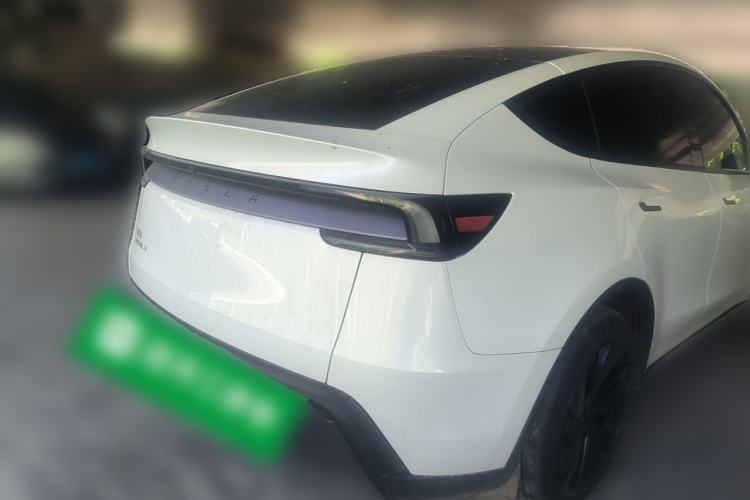 Used Tesla Model Y 2025 Rear-Wheel Drive First Edition Rear Right 45 Deg