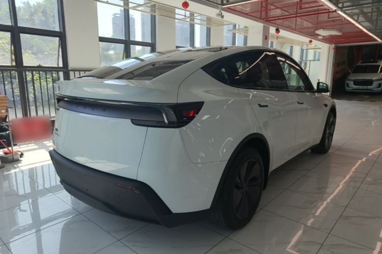 Used Tesla Model Y 2025 Rear-Wheel-Drive Version Rear Right 45 Deg