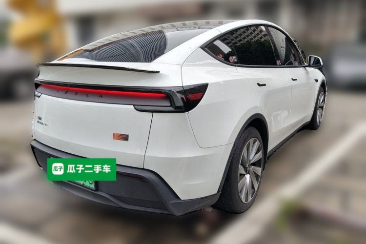 Used Tesla Model Y 2025 Rear-Wheel-Drive Version Rear Right 45 Deg
