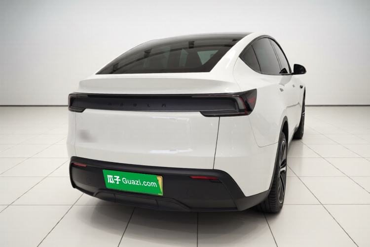 Used Tesla Model Y 2025 Rear-Wheel-Drive Version Rear Right 45 Deg