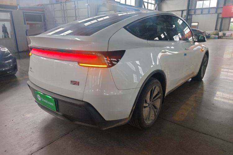 Used Tesla Model Y 2025 Rear-Wheel Drive First Edition Rear Right 45 Deg