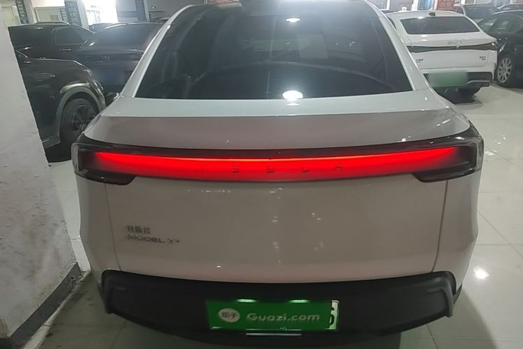 Used Tesla Model Y 2025 Long-Range All-Wheel-Drive Version Rear