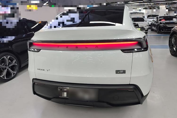 Used Tesla Model Y 2025 Long-Range All-Wheel-Drive Version Rear
