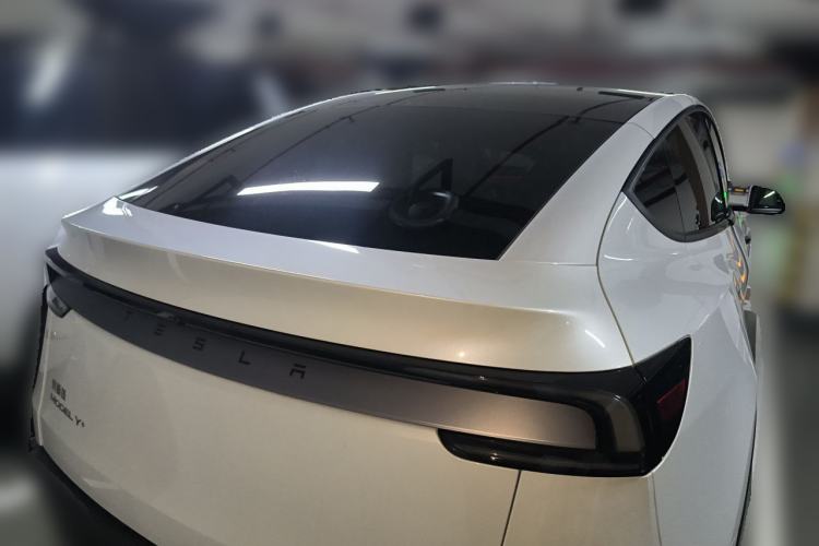 Used Tesla Model Y 2025 Updated Version Long-Range All-Wheel Drive Rear