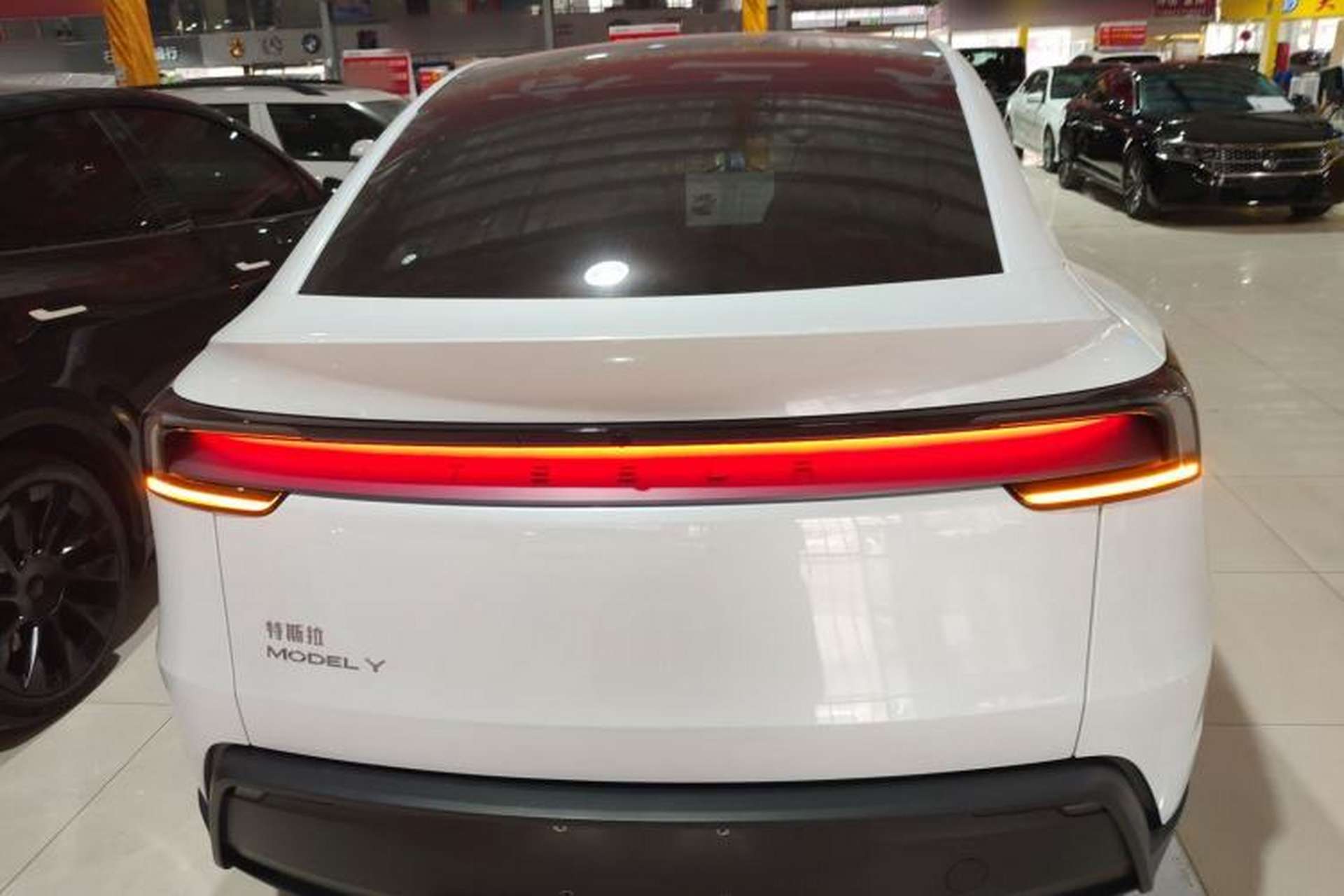 Used Tesla Model Y 2025 Rear-Wheel-Drive Version Rear