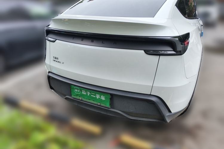 Used Tesla Model Y 2025 Rear-Wheel-Drive Version Rear