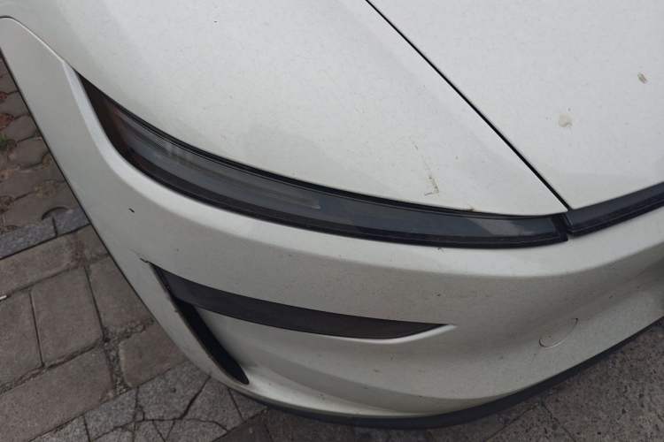 Used Tesla Model Y 2025 Rear-Wheel Drive First Edition Right Front Headlight