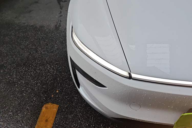 Used Tesla Model Y 2025 Rear-Wheel-Drive Version Right Front Headlight