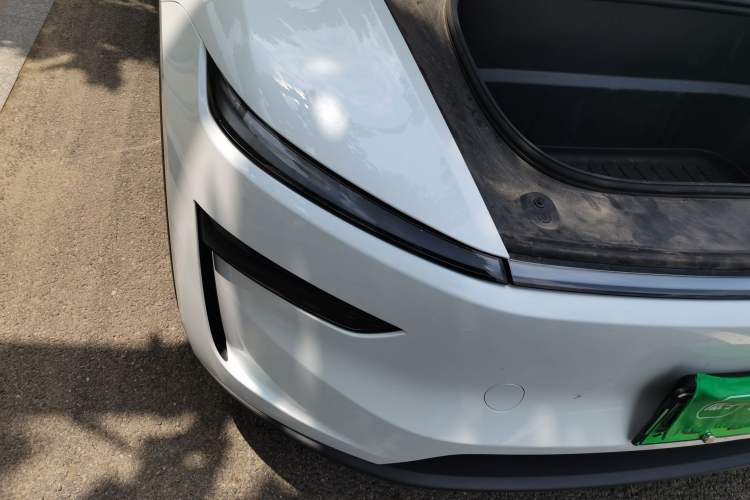 Used Tesla Model Y 2025 Updated Version Long-Range All-Wheel Drive Right Front Headlight