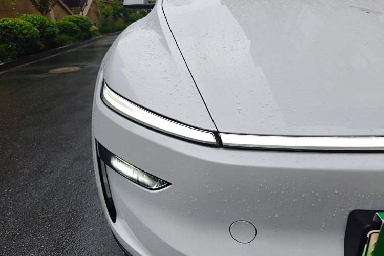 Used Tesla Model Y 2025 Rear-Wheel-Drive Version Right Front Headlight