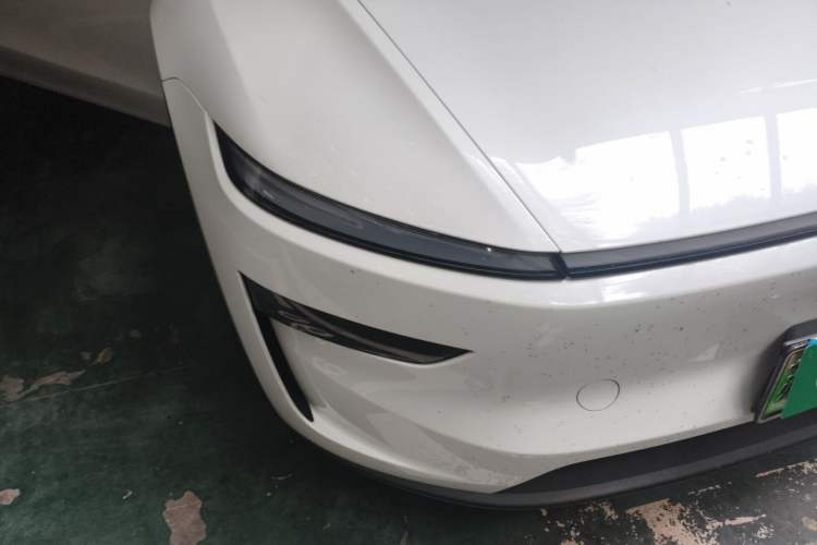 Used Tesla Model Y 2025 Updated Version Long-Range All-Wheel Drive Right Front Headlight