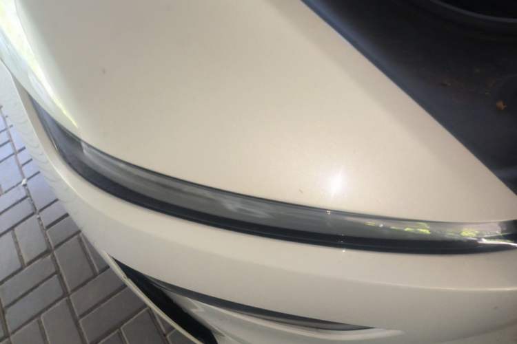 Used Tesla Model Y 2025 Rear-Wheel Drive First Edition Right Front Headlight