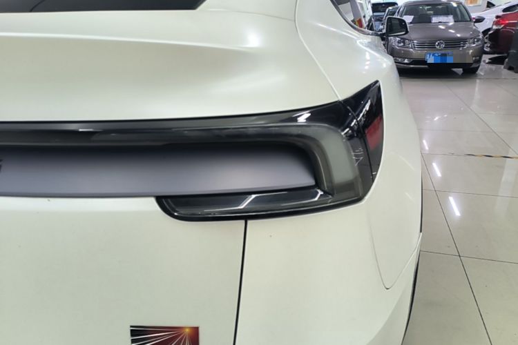 Used Tesla Model Y 2025 Long-Range All-Wheel Drive First Edition Right Rear Taillight