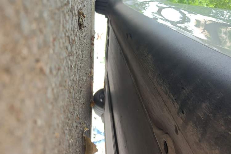 Used Tesla Model Y 2025 Rear-Wheel-Drive Version Right Side Sill