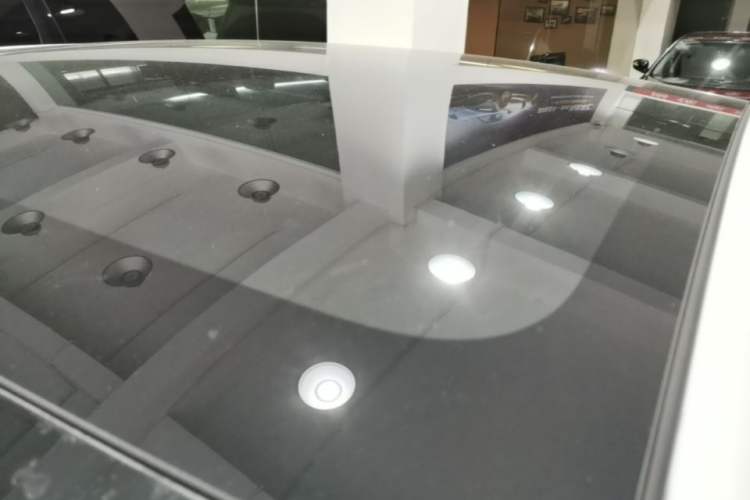 Used Tesla Model Y 2025 Rear-Wheel Drive First Edition Roof