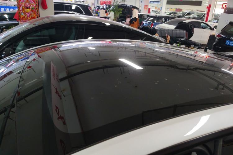 Used Tesla Model Y 2025 Rear-Wheel Drive First Edition Roof