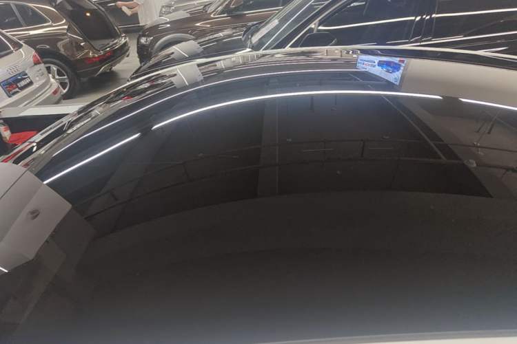 Used Tesla Model Y 2025 Rear-Wheel Drive First Edition Roof