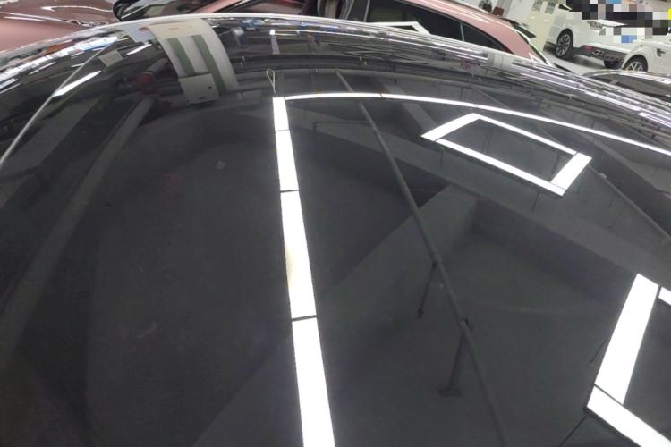 Used Tesla Model Y 2025 Long-Range All-Wheel-Drive Version Roof