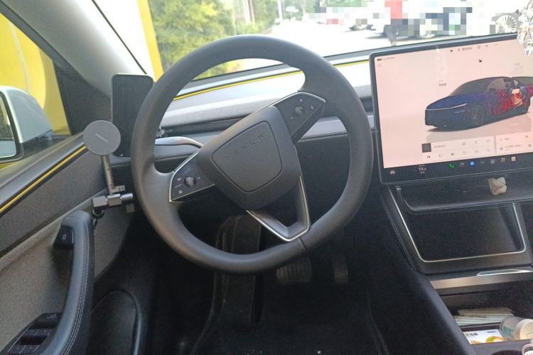 Used Tesla Model Y 2025 Rear-Wheel-Drive Version Steering Wheel