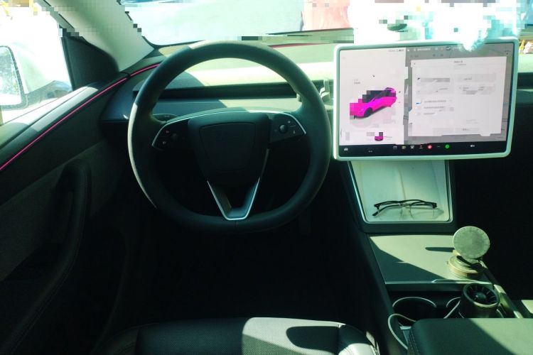 Used Tesla Model Y 2025 Rear-Wheel-Drive Version Steering Wheel