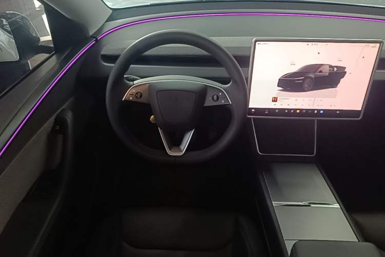 Used Tesla Model Y 2025 Rear-Wheel-Drive Version Steering Wheel