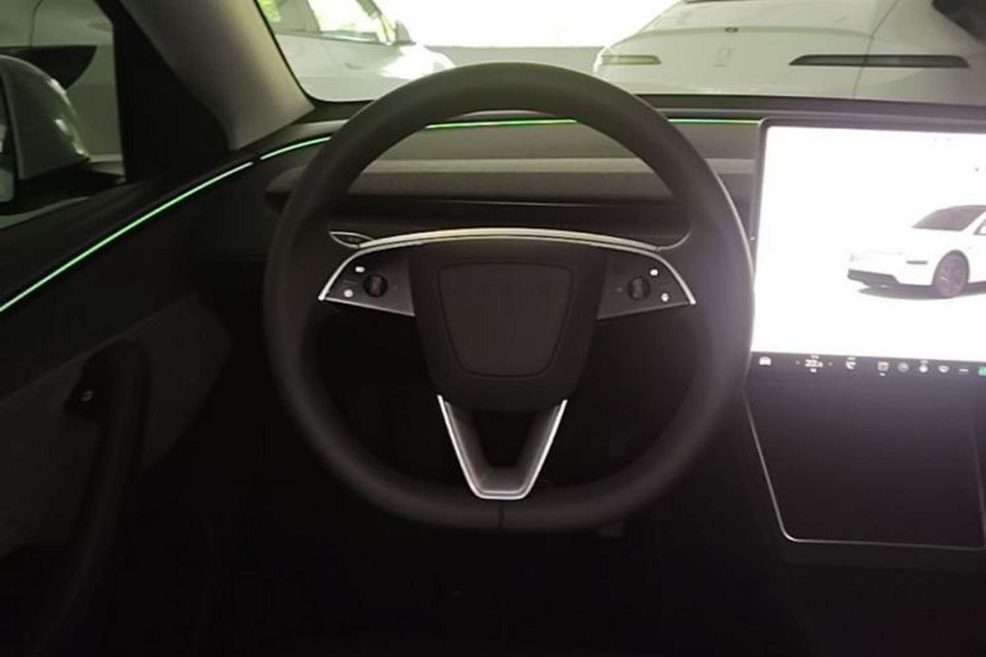 Used Tesla Model Y 2025 Rear-Wheel-Drive Version Steering Wheel