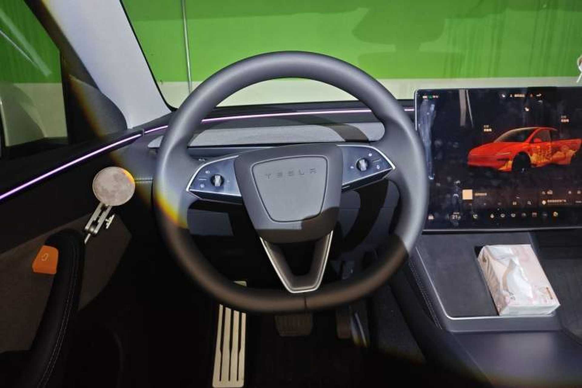 Used Tesla Model Y 2025 Rear-Wheel-Drive Version Steering Wheel