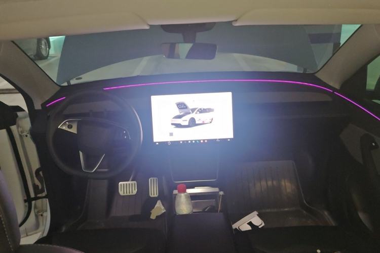 Used Tesla Model Y 2025 Rear-Wheel-Drive Version Steering Wheel
