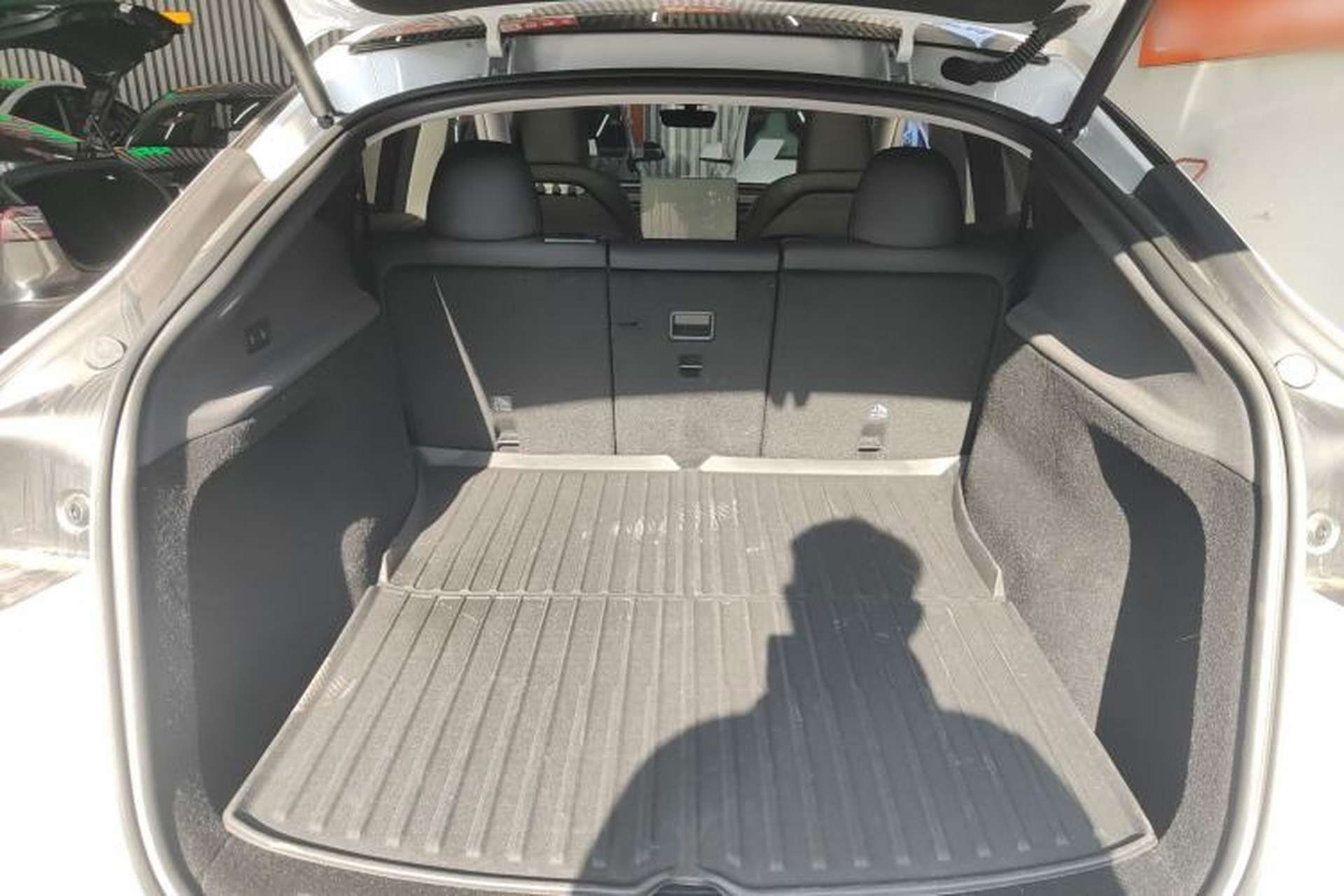 Used Tesla Model Y 2025 Rear-Wheel-Drive Version Trunk