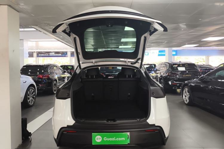 Used Tesla Model Y 2025 Rear-Wheel-Drive Version Trunk
