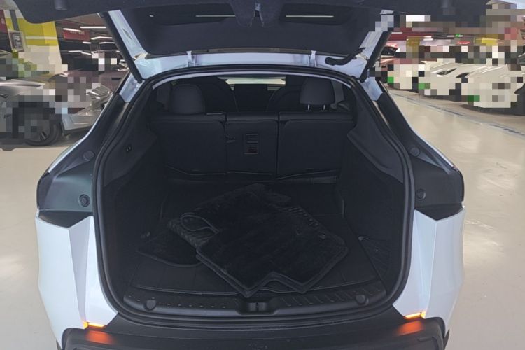 Used Tesla Model Y 2025 Updated Version Long-Range All-Wheel Drive Trunk