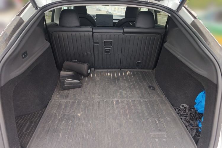 Used Tesla Model Y 2025 Rear-Wheel Drive First Edition Trunk