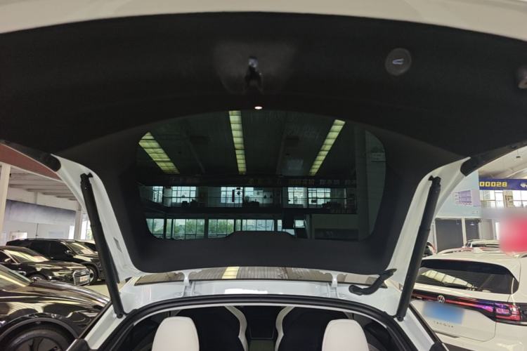 Used Tesla Model Y 2025 Rear-Wheel-Drive Version Trunk