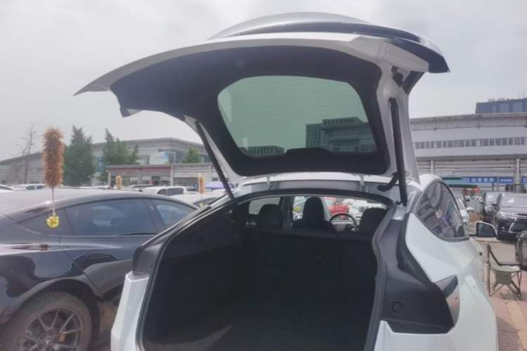 Used Tesla Model Y 2025 Long-Range All-Wheel Drive First Edition Trunk