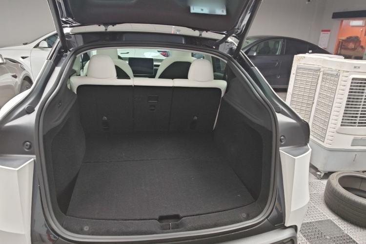 Used Tesla Model Y 2025 Long-Range All-Wheel Drive First Edition Trunk
