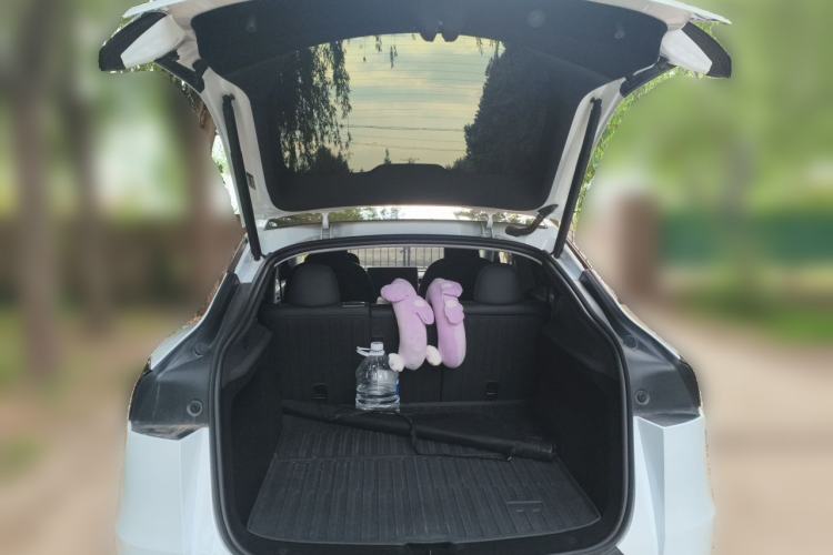 Used Tesla Model Y 2025 Rear-Wheel-Drive Version Trunk