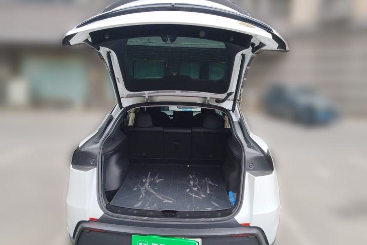 Used Tesla Model Y 2025 Updated Version Long-Range All-Wheel Drive Trunk