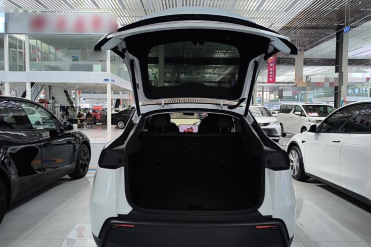 Used Tesla Model Y 2025 Rear-Wheel Drive First Edition Trunk
