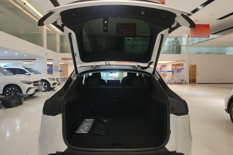 Used Tesla Model Y 2025 Updated Version Long-Range All-Wheel Drive Trunk