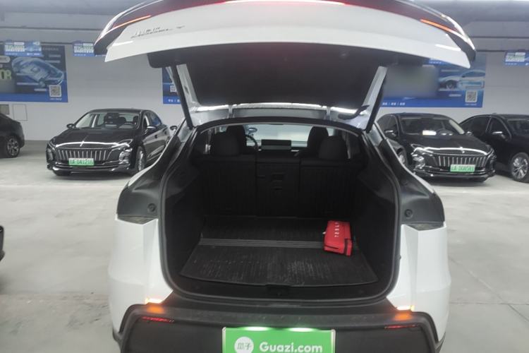 Used Tesla Model Y 2025 Rear-Wheel-Drive Version Trunk