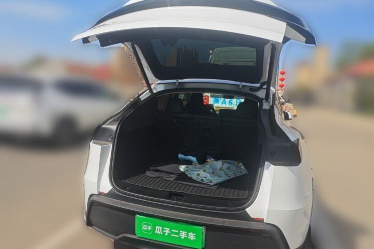 Used Tesla Model Y 2025 Rear-Wheel-Drive Version Trunk