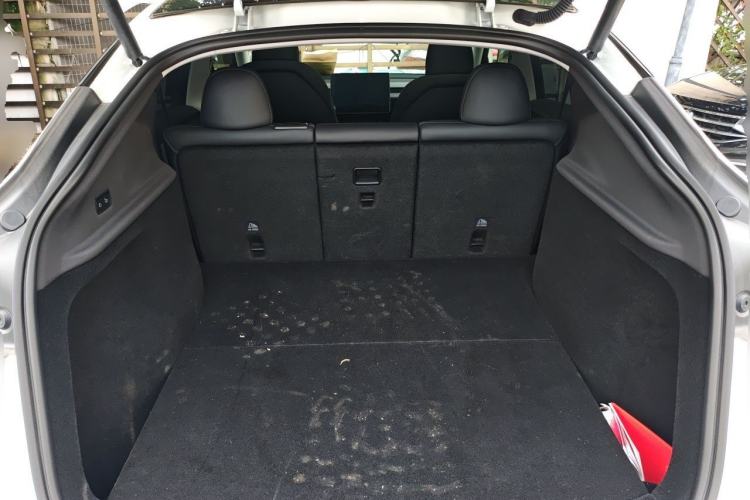 Used Tesla Model Y 2025 Rear-Wheel-Drive Version Trunk