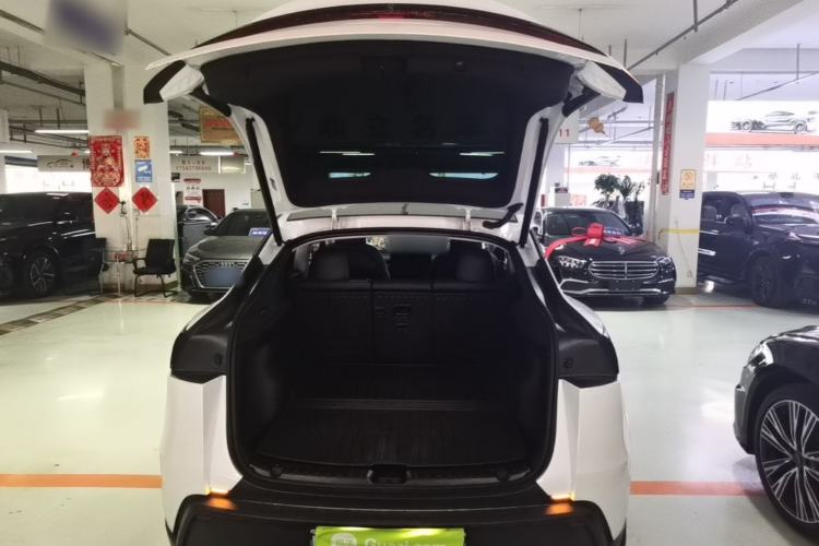 Used Tesla Model Y 2025 Rear-Wheel-Drive Version Trunk