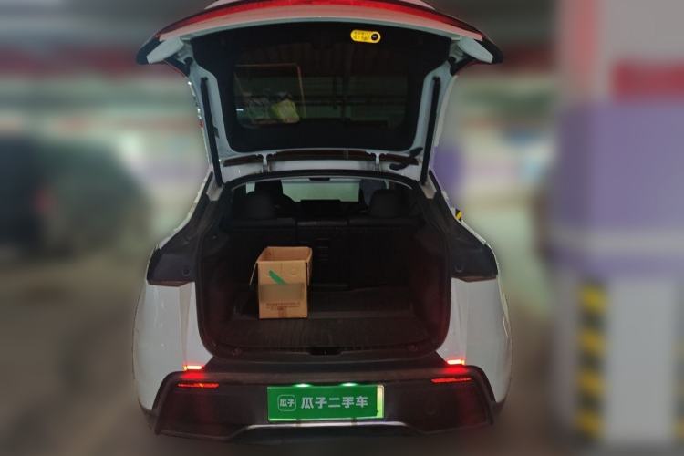 Used Tesla Model Y 2025 Rear-Wheel-Drive Version Trunk