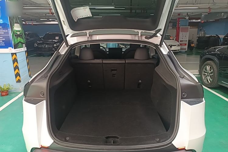 Used Tesla Model Y 2025 Rear-Wheel-Drive Version Trunk
