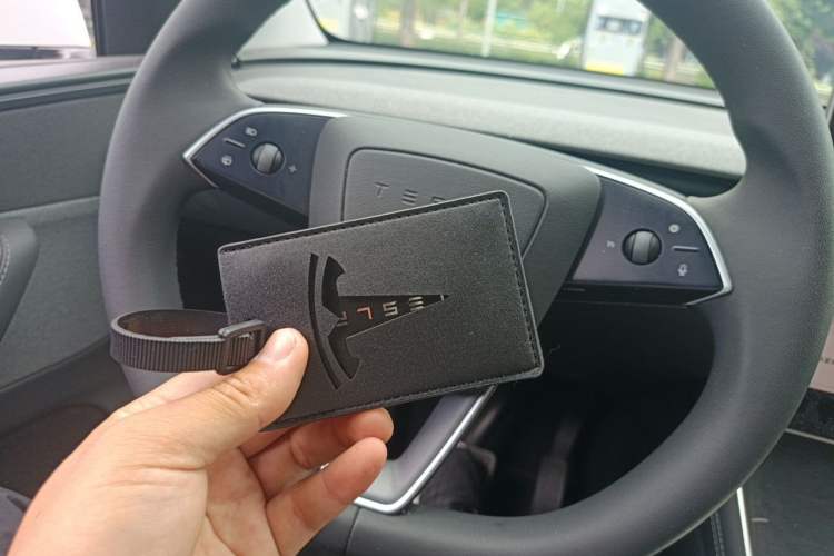 Used Tesla Model Y 2025 Rear-Wheel-Drive Version Vehicle Key
