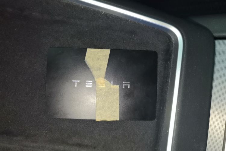 Used Tesla Model Y 2025 Rear-Wheel-Drive Version Vehicle Key